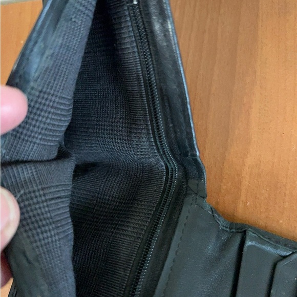 Fossil Ingram Black Leather Trifold Extra Capacity - Picture 8 of 8